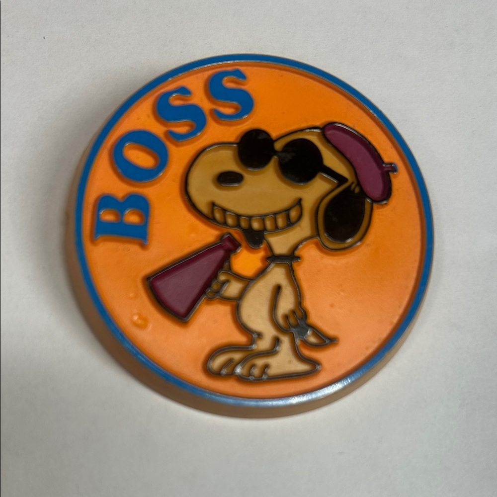 Vintage 1958 -1971 SNOOPY THE DIRECTOR BOSS BROOCH